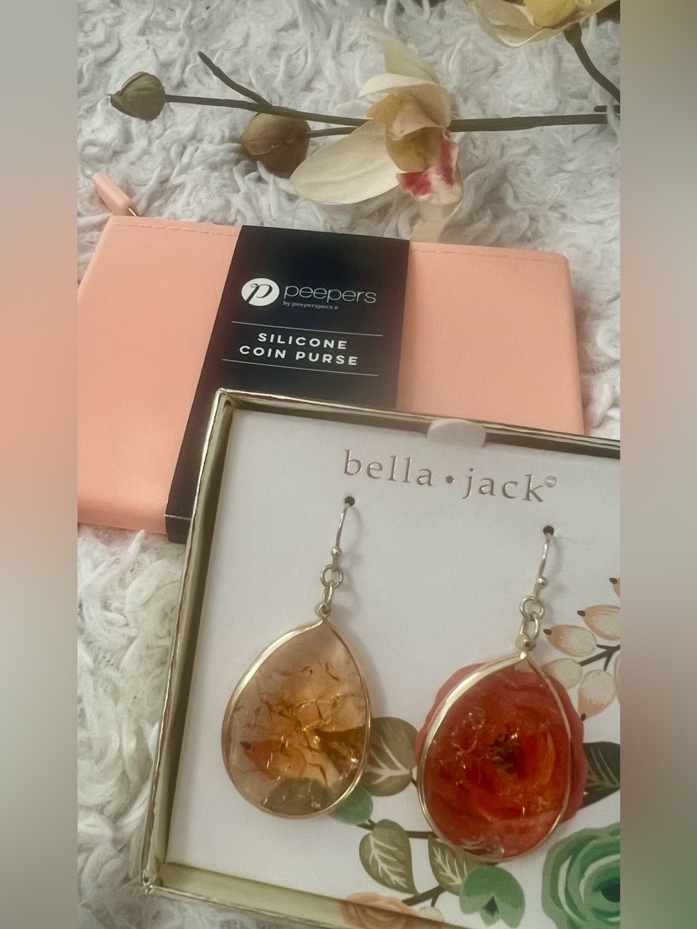Rare find Bella Jack Earrings NWT And Silicone Purse Keeps Essentials Dry NWT
